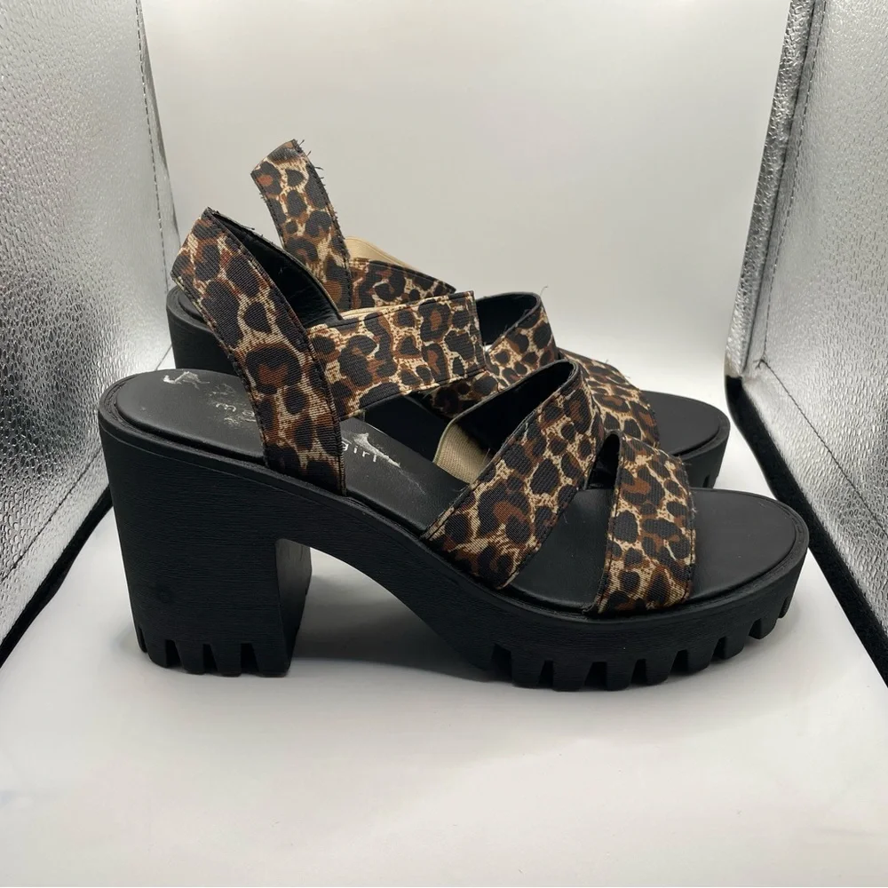 Madden Girl SoHo chunky platform sandals size 8.5
